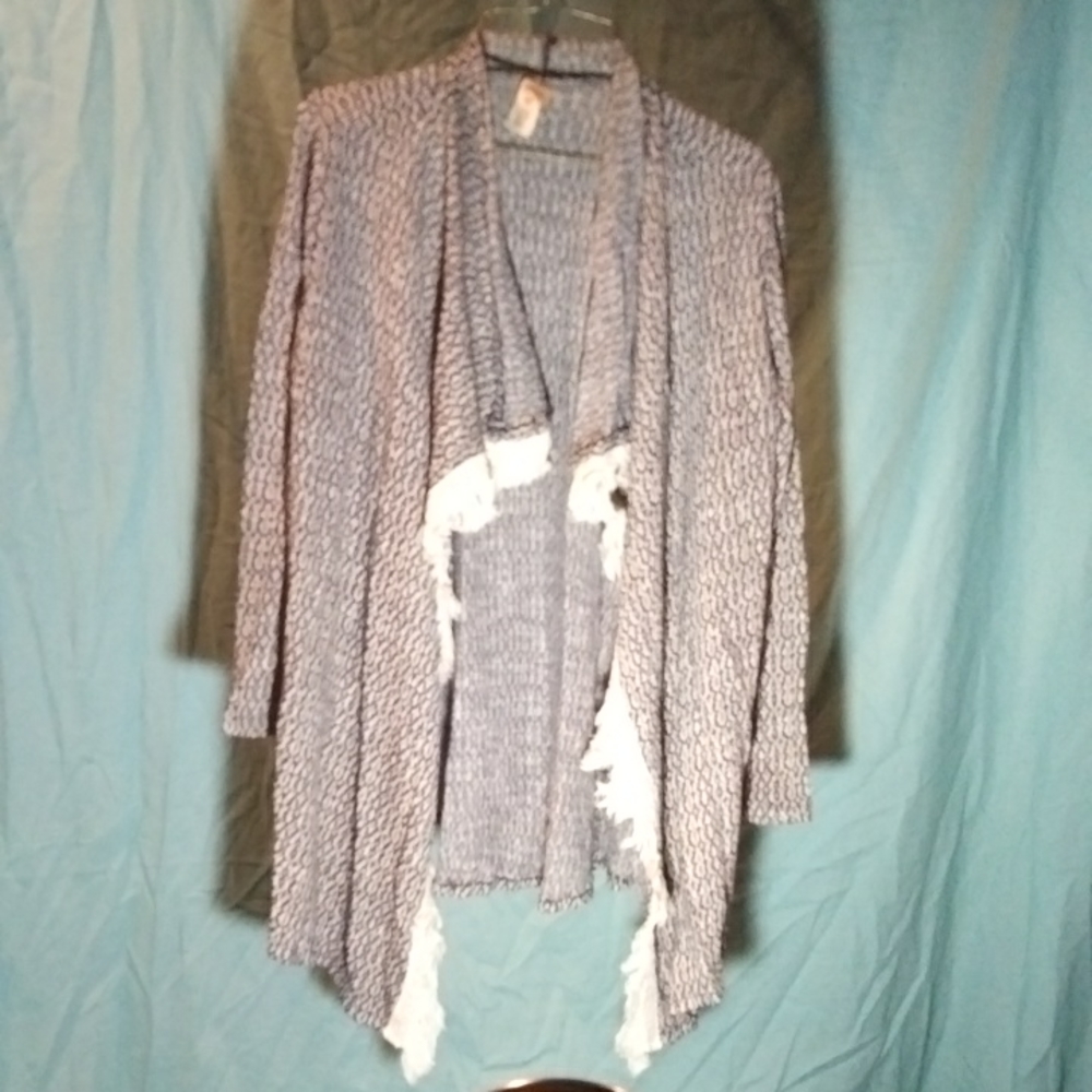 Black and white sweater, frill edging, Arizona Jeans brand, size 16/XL